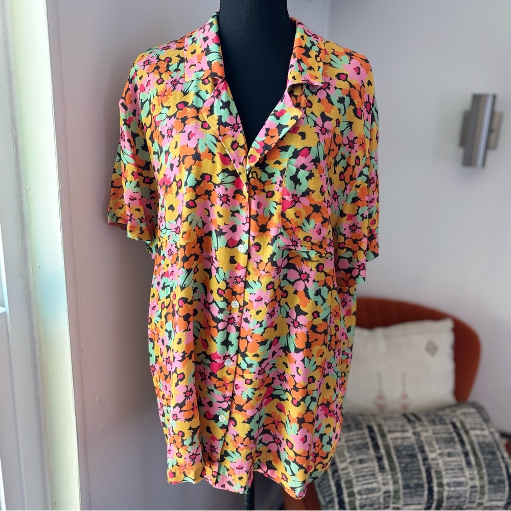 NWT Charlie Holiday Indie Abstract Button Front Shirt 8